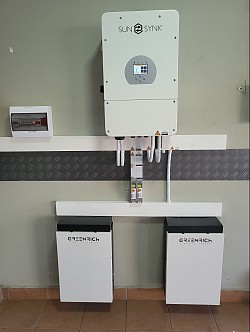 8kw inverter system and 2 x5.12kwh lithium batteries